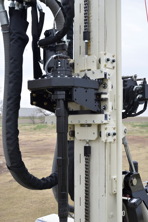 The top head carriage uses rollers instead of slides, providing smoother travel, easier maintenance and longer life on the water well drilling rig.